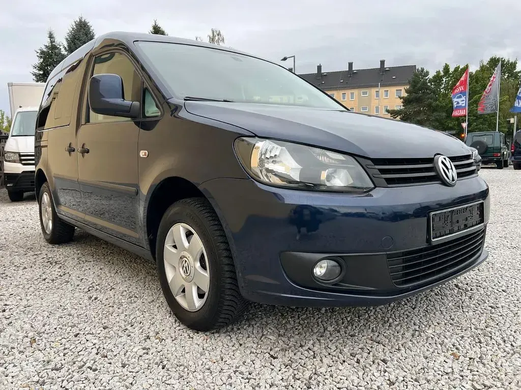 Gebraucht VW Caddy Trendline 102 PS (75 kW) 2014 Blau Van / Kleinbus