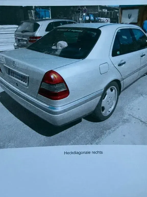 Gebraucht Mercedes C180 Elegance 122 PS (89 kW) 1996 Silber Limousine