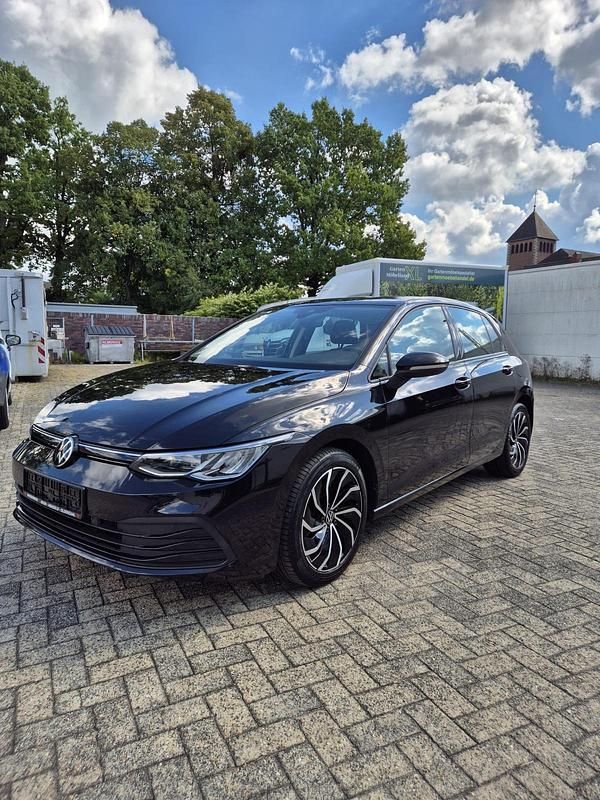 Schwarz Gebraucht 2022 VW Golf VIII R Limousine | 17.500 € (Superpreis) - Bild 1/4