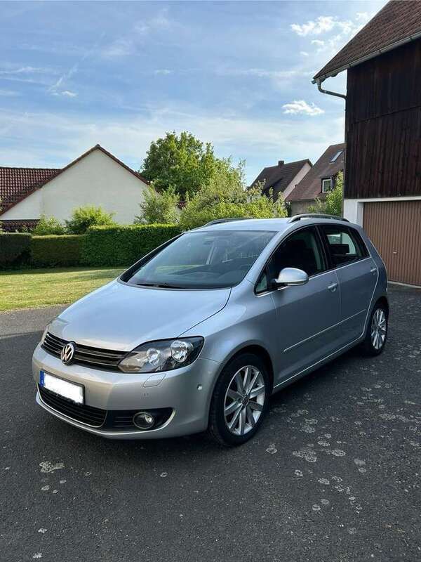 Silber Gebraucht 2009 VW Golf Plus Cross Van / Kleinbus | 6.900 € (Fairer Preis) - Bild 1/4