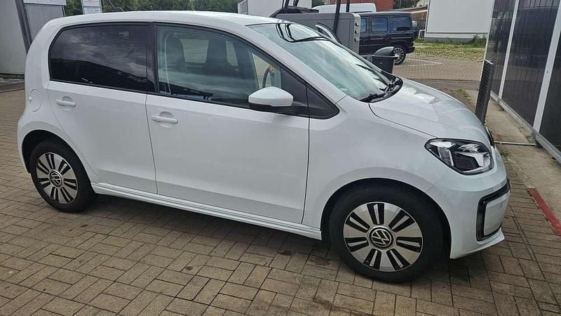 Weiß Gebraucht 2023 VW e-up! Comfortline Kleinwagen | 14.290 € (Superpreis) - Bild 1/4