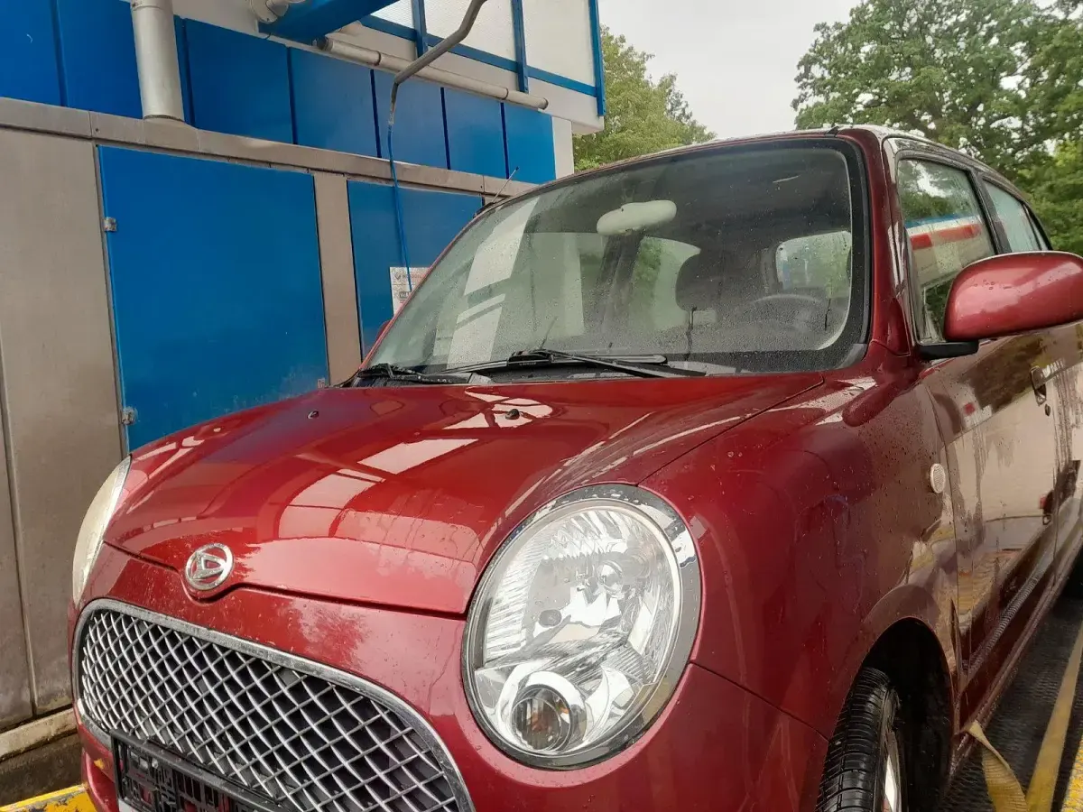 Gebraucht Daihatsu Trevis 60 PS (44 kW) 2007 Rot Kleinwagen