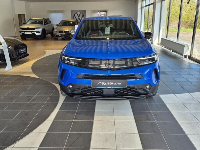 Gebraucht Opel Mokka-e GS Line 100 kW (136 PS) 2021 Perl blau/voltaik blau SUV