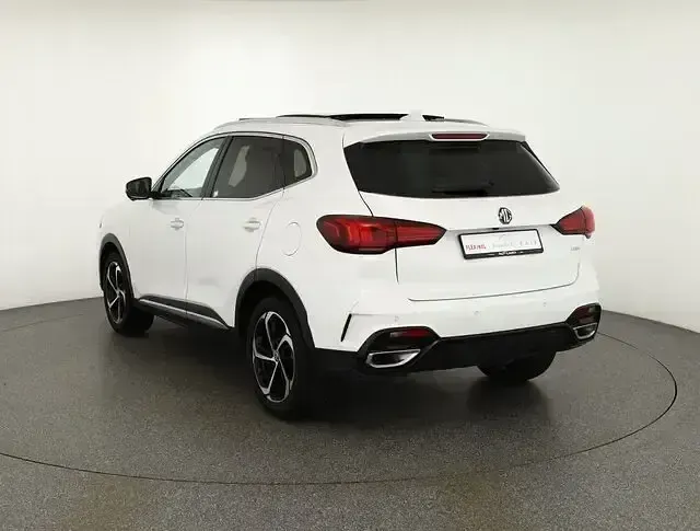 Używany MG HS Luxury 162 KM (119 kW) 2023 Biały SUV
