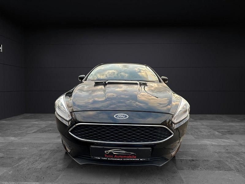 Gebraucht Ford Focus Business Edition 120 PS (88 kW) 2018 Schwarz Kombi