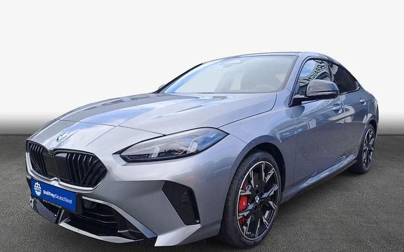 Grau Neu 2025 BMW 223 Limousine | 49.490 € - Bild 1/4