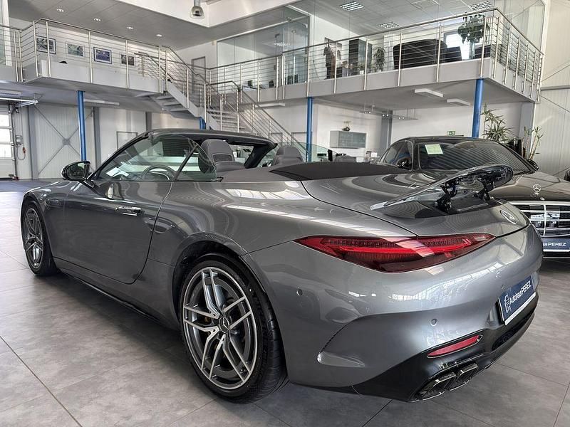 Gebraucht Mercedes SL63 AMG Premium 585 PS (430 kW) 2023 Grau Cabrio