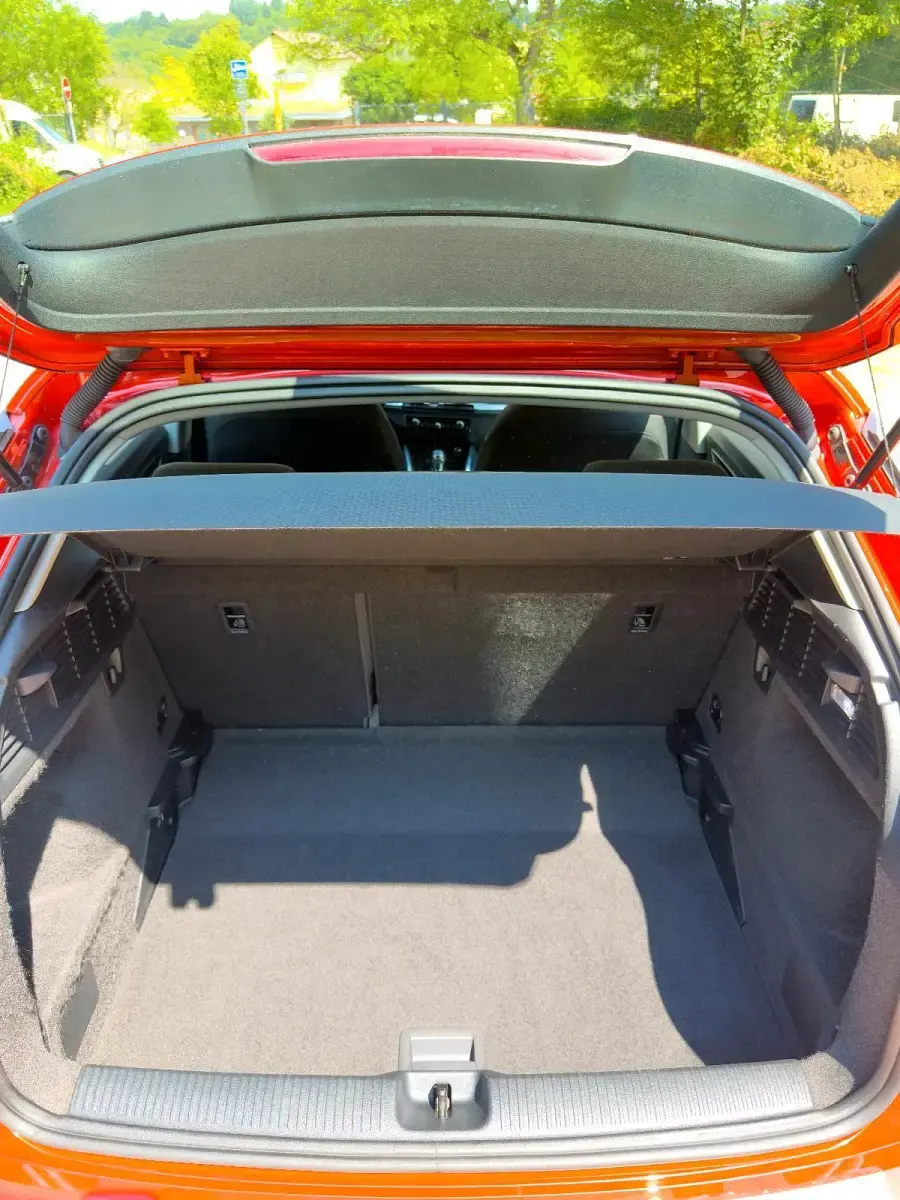 Gebraucht Audi Q2 S-Line 150 PS (110 kW) 2017 Orange SUV
