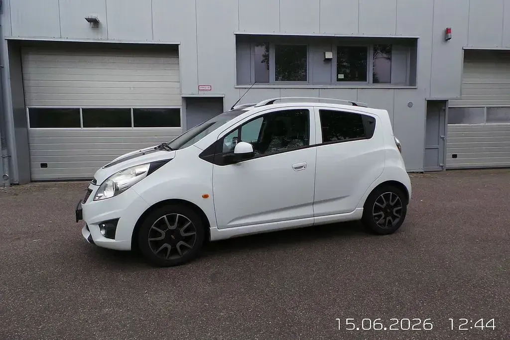 Gebraucht Chevrolet Spark LS 68 PS (50 kW) 2012 Weiß Kleinwagen