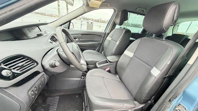 Gebraucht Renault Scénic III Dynamique 131 PS (96 kW) 2011 Blau Van / Kleinbus