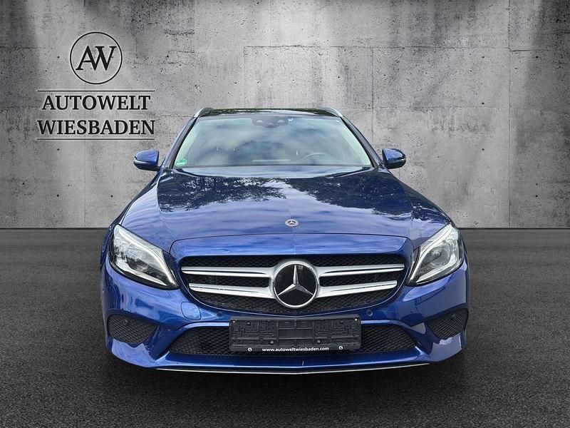 Gebraucht Mercedes C300 245 PS (180 kW) 2021 Blau Limousine