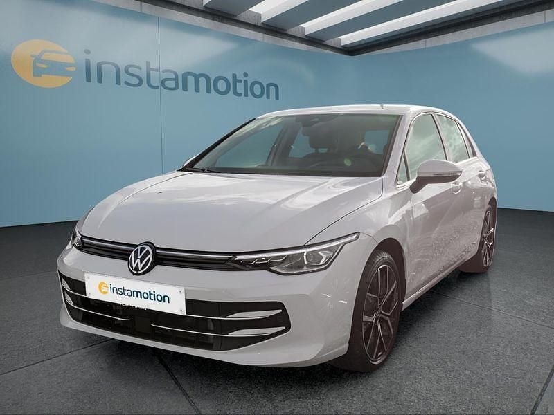 Weiß Gebraucht 2024 VW Golf VIII Kleinwagen | 29.949 € (Fairer Preis) - Bild 1/4