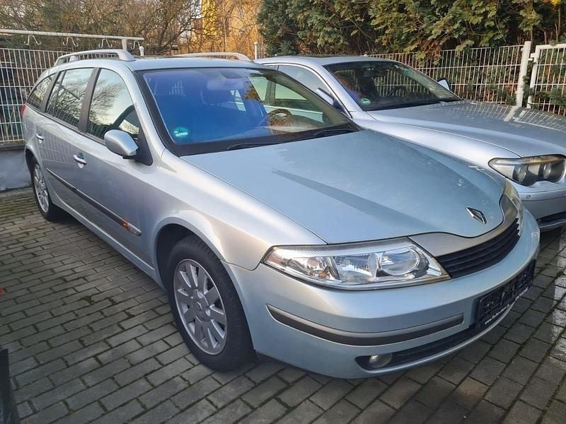 Gebraucht Renault Laguna II Privilege 120 PS (88 kW) 2004 Grün Kombi