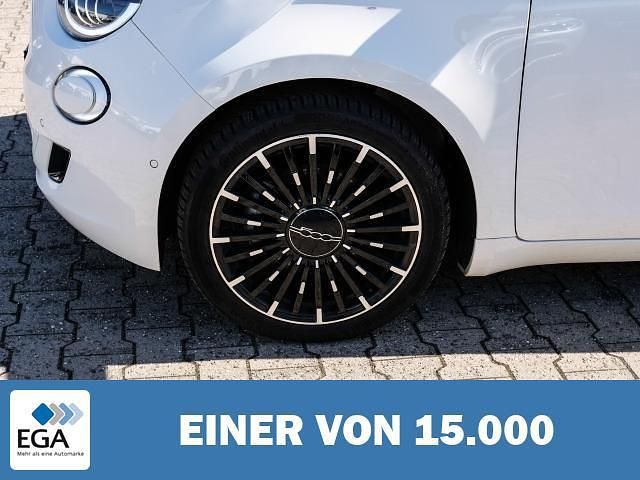 Gebraucht Fiat 500e La Prima 86 kW (118 PS) 2023 Weiß