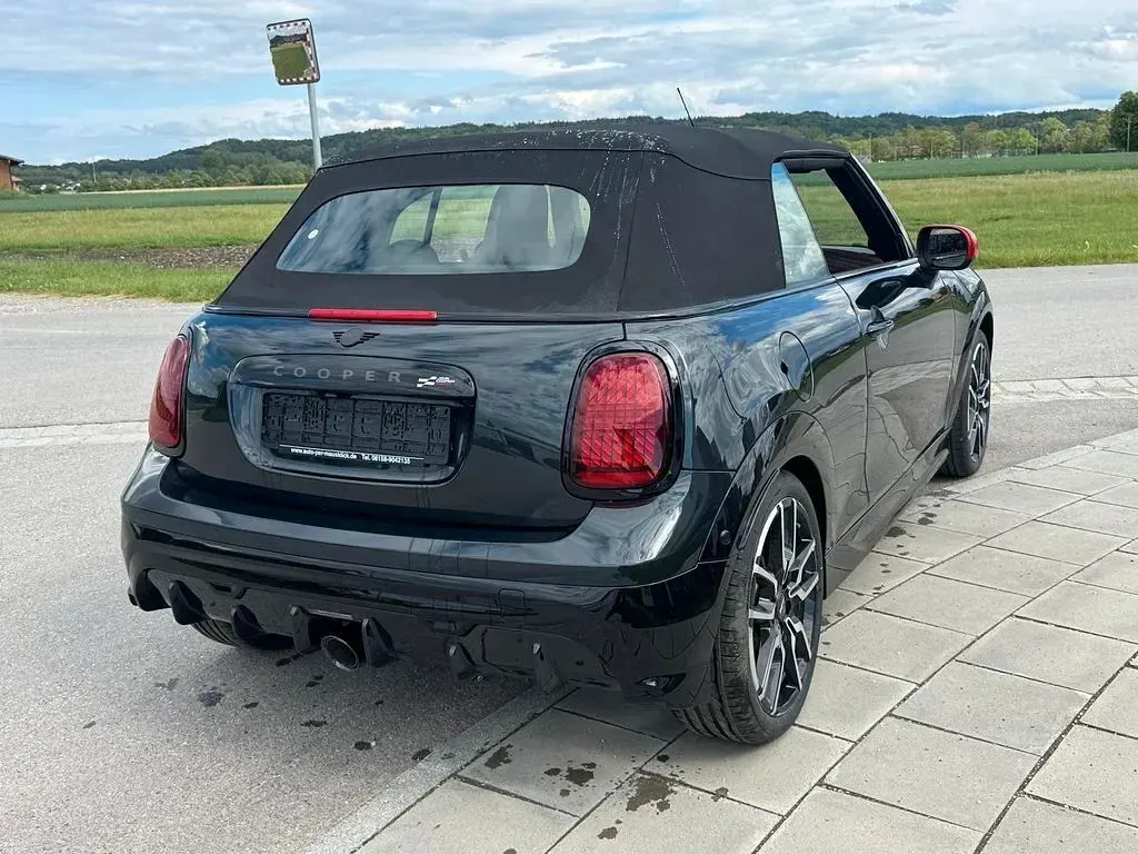 Neu Mini John Cooper Works Cabriolet 231 PS (169 kW) 2026 P0c6p legend gray Cabrio