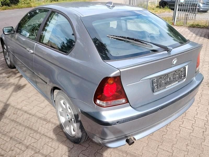 Gebraucht BMW 316 105 PS (77 kW) 2004 Grau Coupé