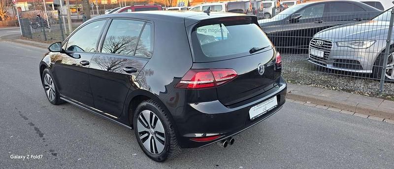 Gebraucht VW Golf VII GTE 150 PS (110 kW) 2015 Deep black perleffekt Kleinwagen