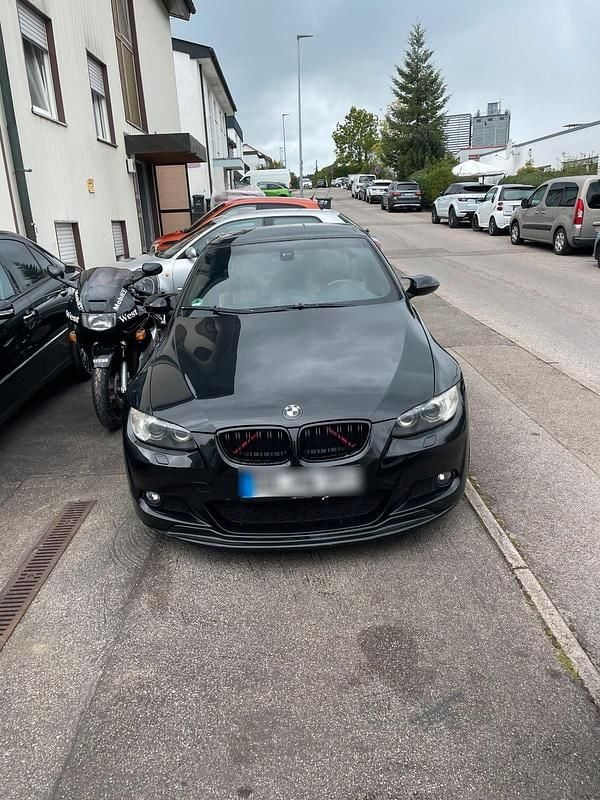 Schwarz Gebraucht 2012 BMW 325 Cabriolet Cabrio | 16.500 € - Bild 1/4