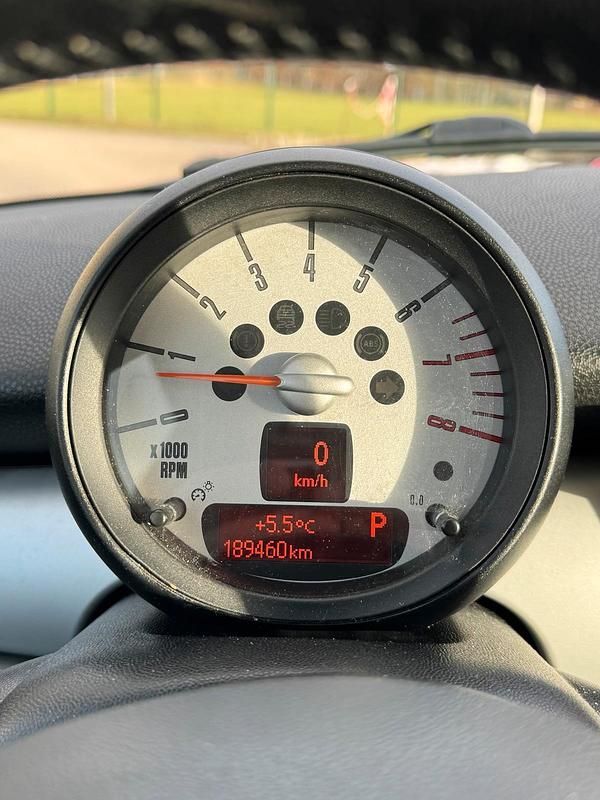 Gebraucht Mini Cooper 99 PS (72 kW) 2010 Rot Kleinwagen