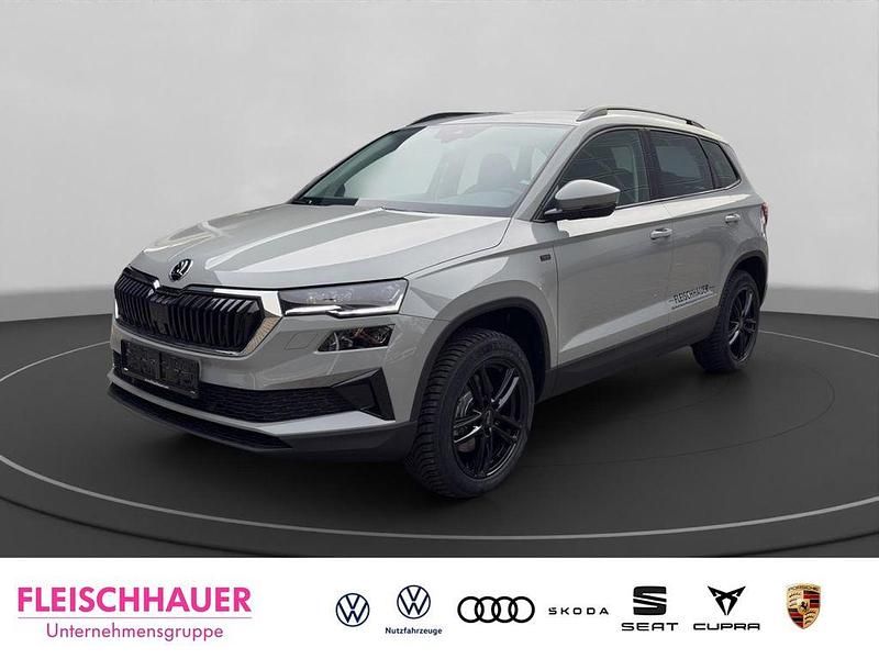 Grau Gebraucht 2025 Skoda Karoq Drive SUV | 43.490 € (Teuer) - Bild 1/4