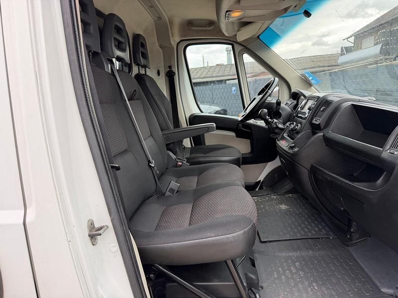 Gebraucht Peugeot Boxer 110 PS (80 kW) 2015 Weiß Van
