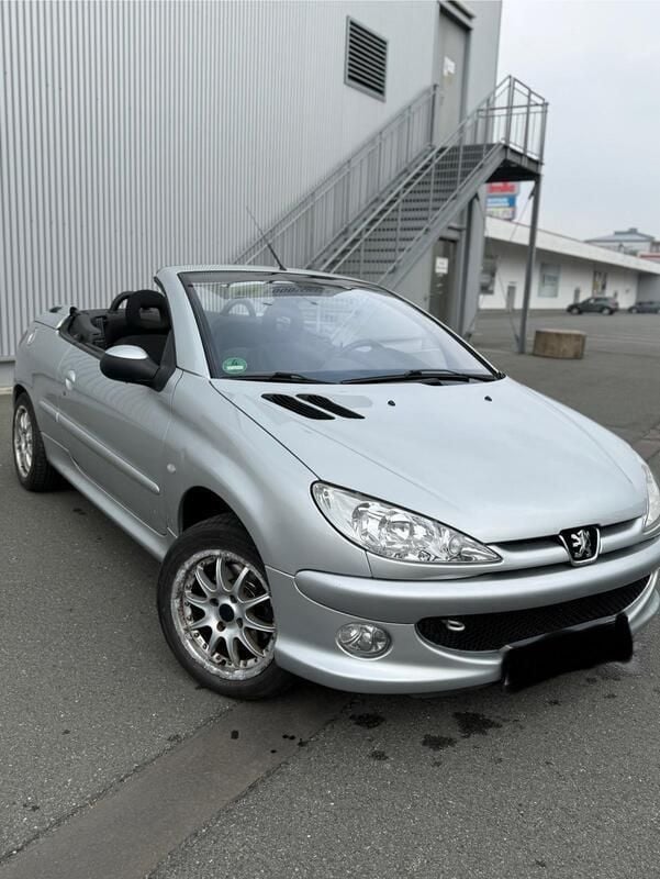 Silber Gebraucht 2003 Peugeot 206 CC Cabrio | 1.500 € (Guter Preis) - Bild 1/4