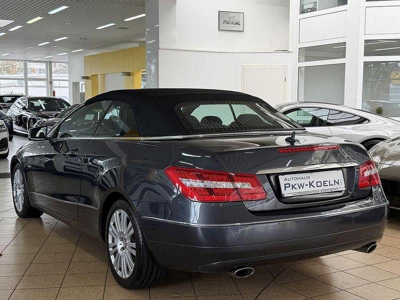 Gebraucht Mercedes E350 231 PS (169 kW) 2011 Grau Cabrio