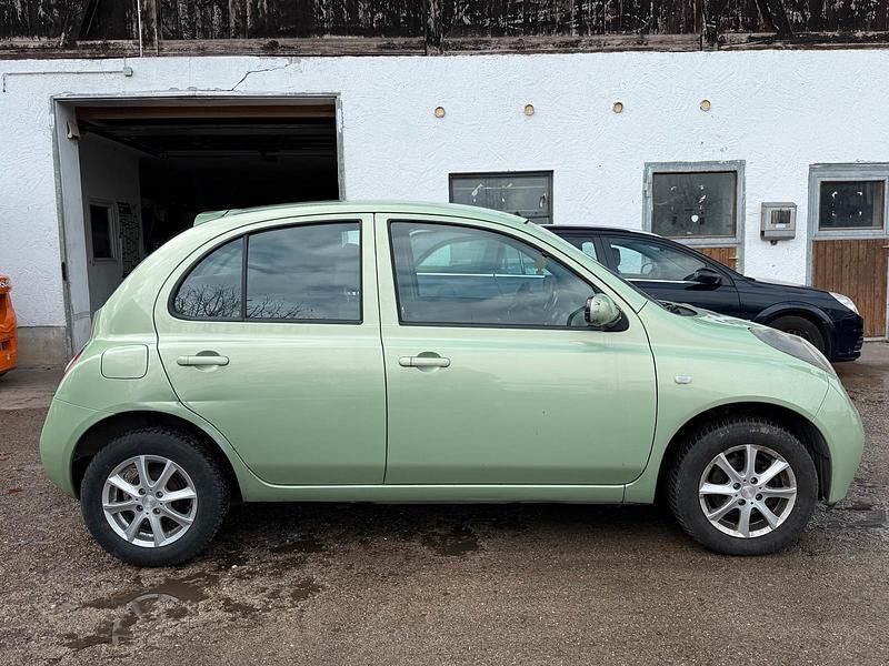 Gebraucht Nissan Micra 65 PS (47 kW) 2005 Grün Kleinwagen