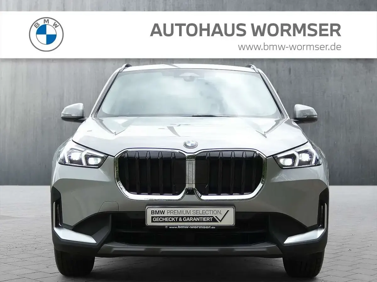 Gebraucht BMW X1 156 PS (114 kW) 2025 Spacesilber SUV