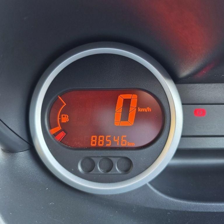 Schwarz Gebraucht 2014 Renault Twingo Kleinwagen | 3.850 € (Guter Preis) - Bild 1/4