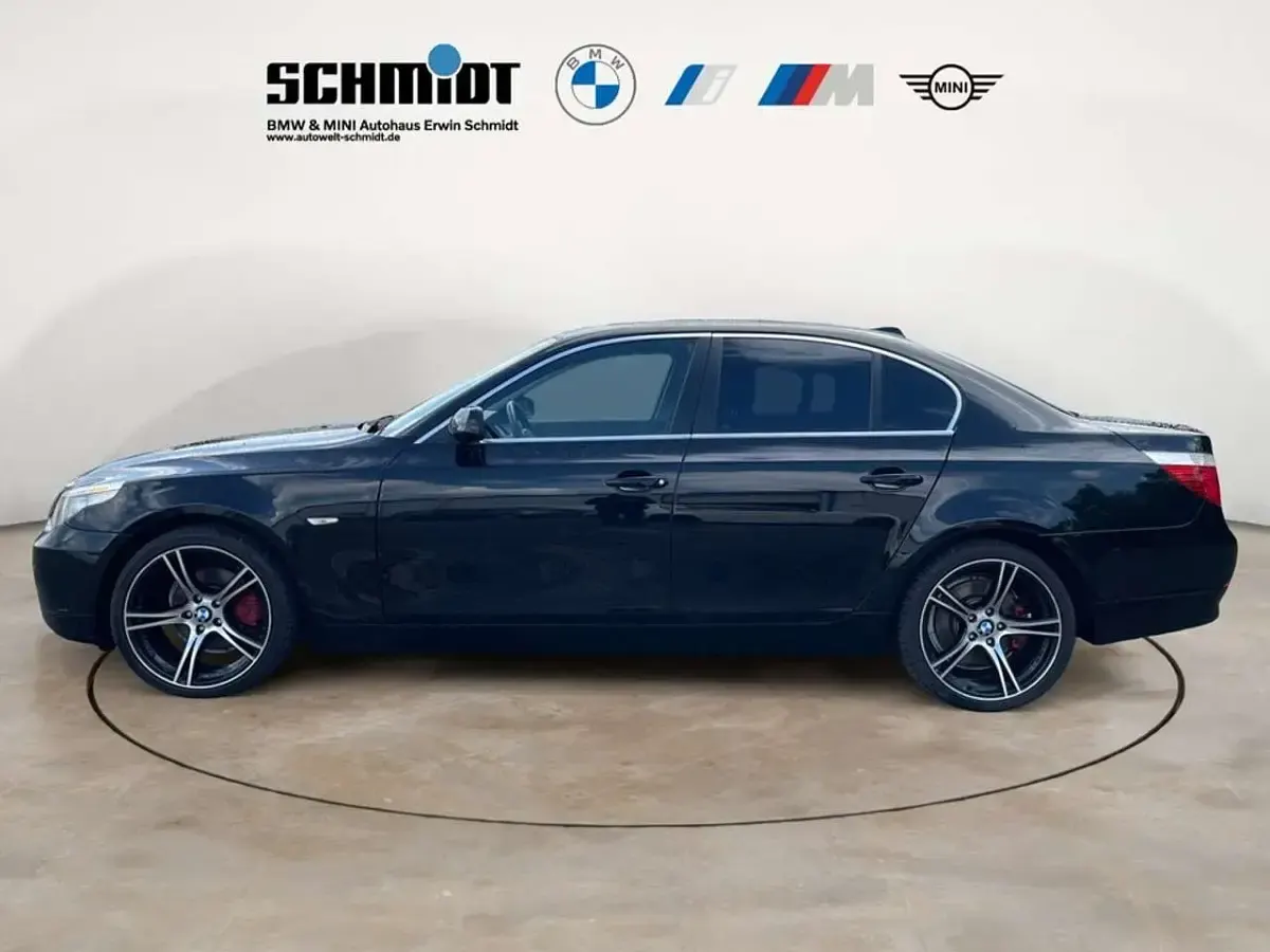 Gebraucht BMW 520 163 PS (119 kW) 2006 Schwarz Limousine