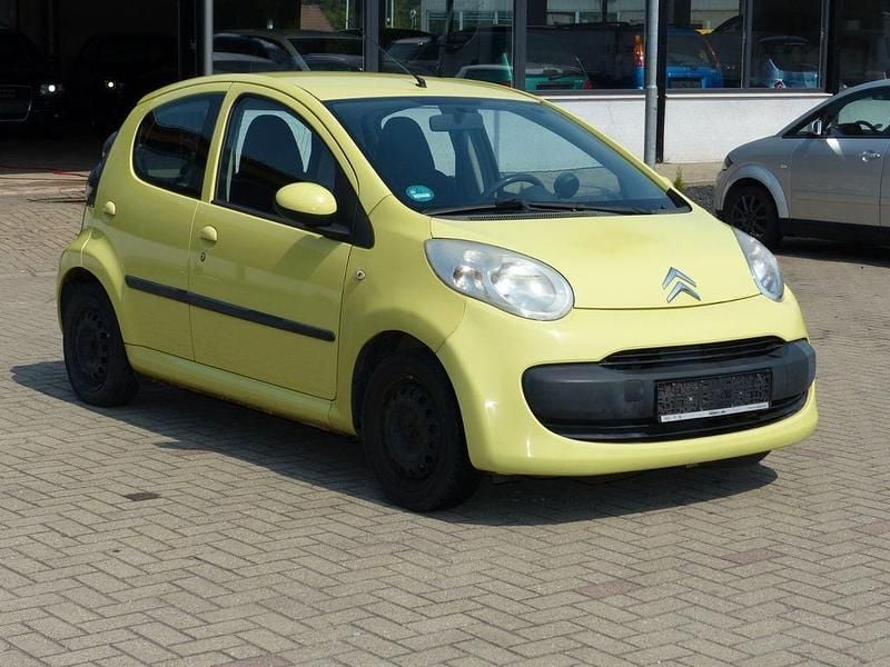 Gelb Gebraucht 2006 Citroën C1 Style Kleinwagen | 990 € (Guter Preis) - Bild 1/4