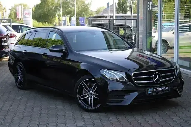 Gebraucht Mercedes E200 AMG 211 PS (155 kW) 2020 Obsidianschwarz Kombi