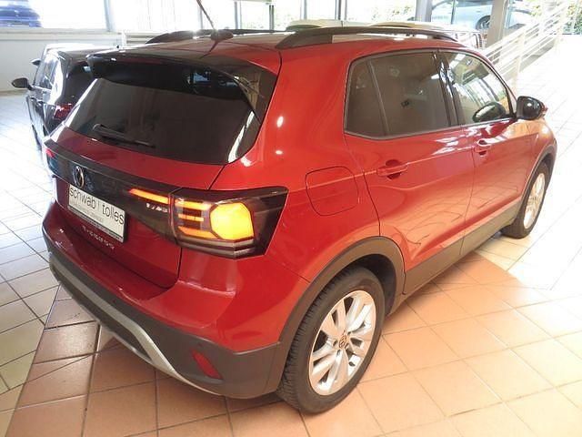 Gebraucht VW T-Cross Life 95 PS (69 kW) 2024 Rot SUV