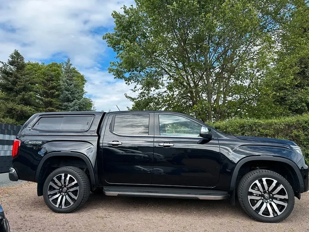 Gebraucht VW Amarok Aventura 241 PS (177 kW) 2025 Schwarz Pickup