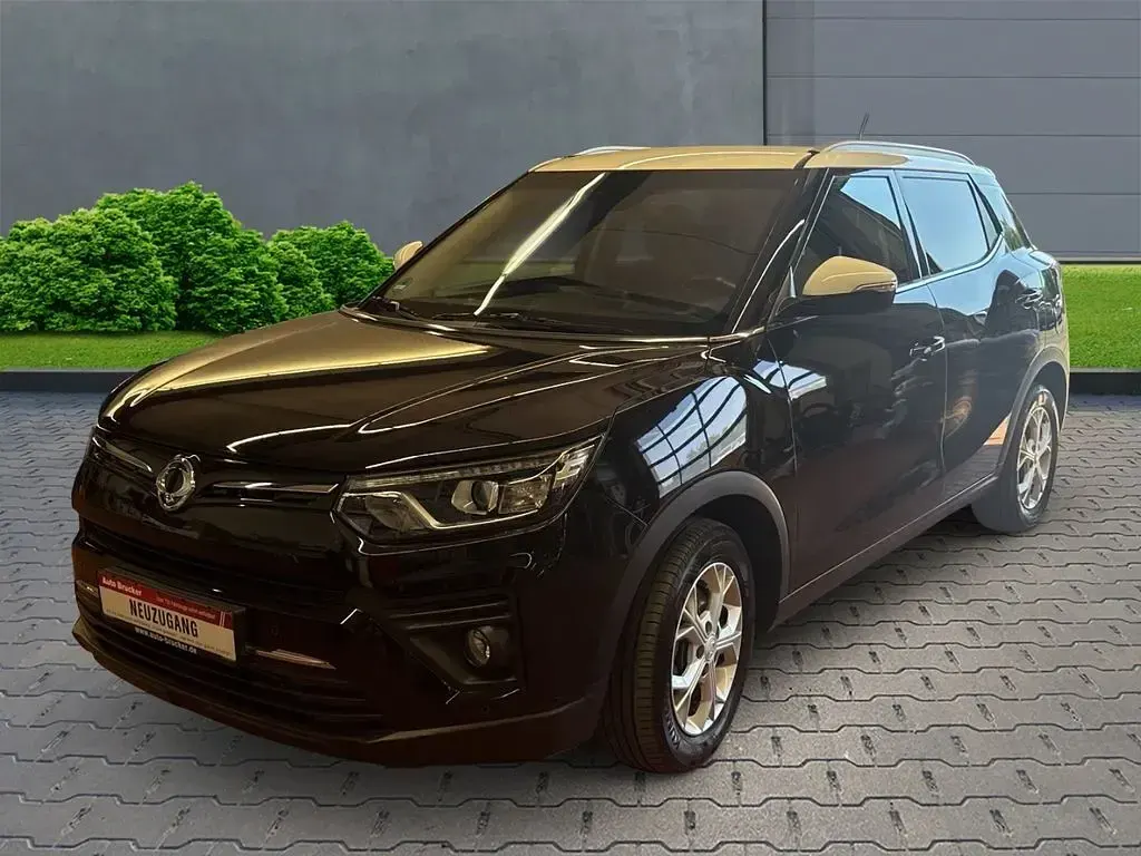 Gebraucht SsangYong Tivoli Crystal 128 PS (94 kW) 2021 Schwarz SUV