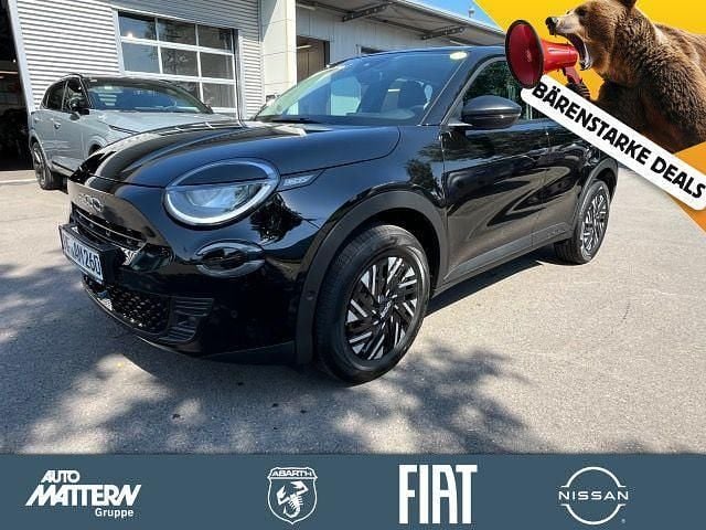 Gebraucht Fiat 600 101 PS (74 kW) 2024 601  schwarz SUV