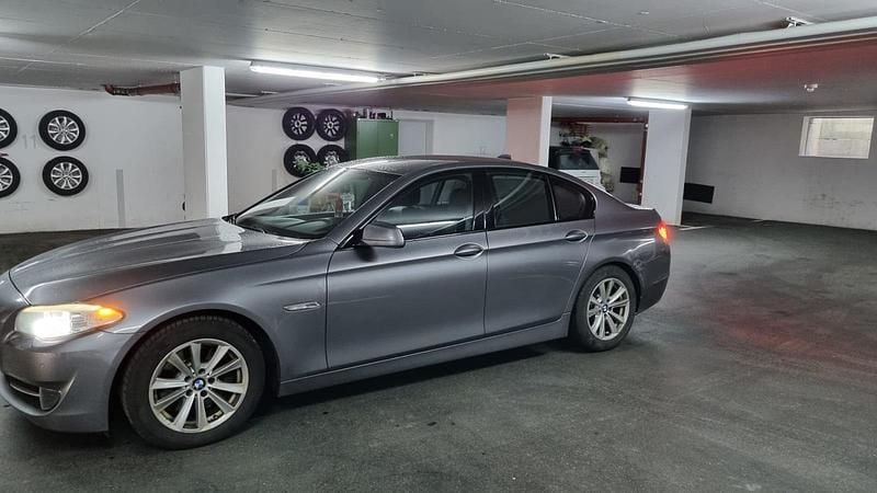 Gebraucht BMW 525 204 PS (150 kW) 2010 Silber Limousine