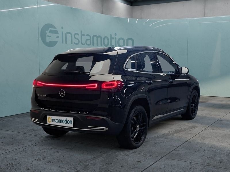 Gebraucht Mercedes EQA250 Progressive 139 kW (190 PS) 2022 Schwarz SUV