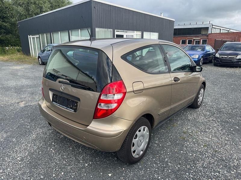 Gebraucht Mercedes A150 95 PS (69 kW) 2006 Gold Kleinwagen