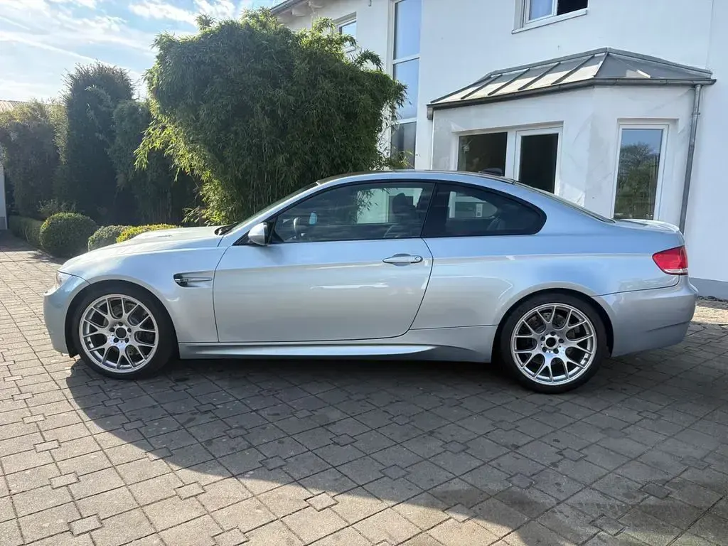 Używany BMW M3 Basis 420 KM (308 kW) 2007 Srebrny Coupe