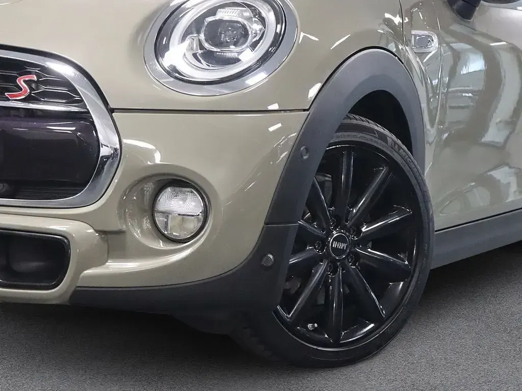 Usata Mini Cooper S 192 CV (141 kW) 2019 Grigio Utilitaria