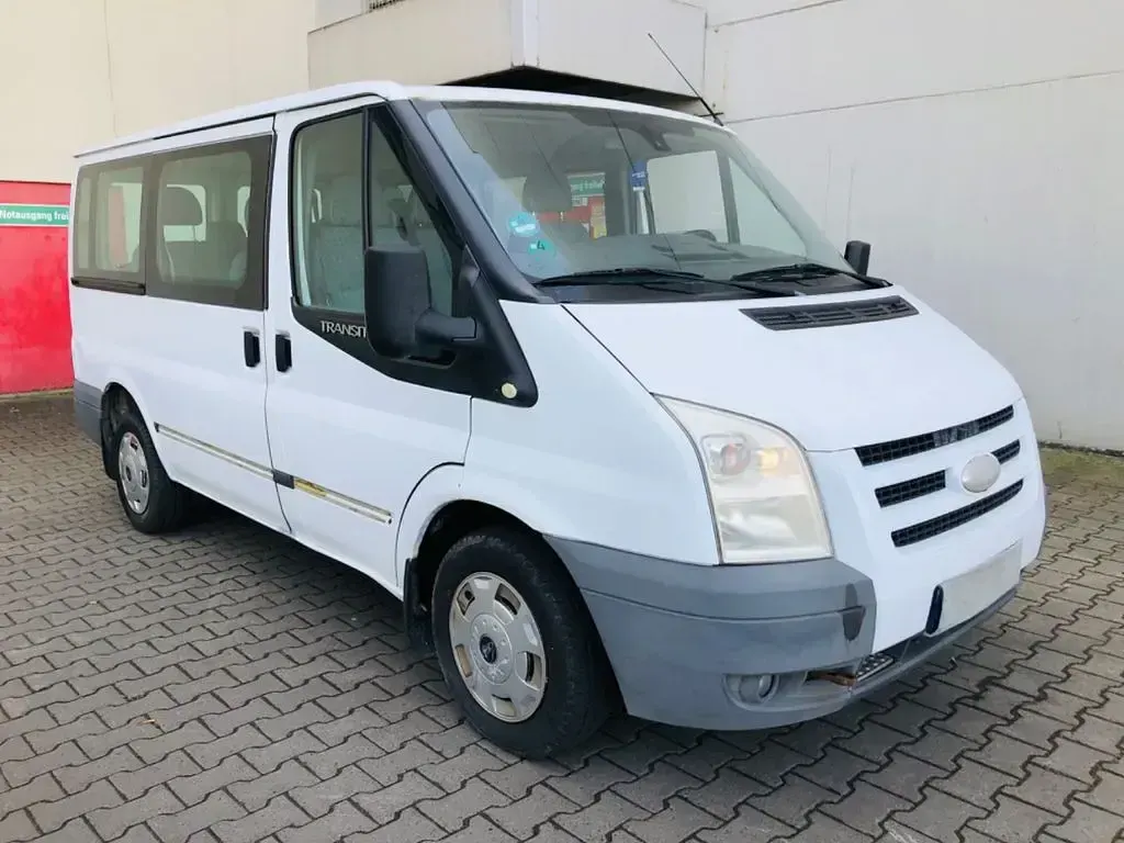 Gebraucht Ford Tourneo 140 PS (102 kW) 2011 Weiß Van / Kleinbus