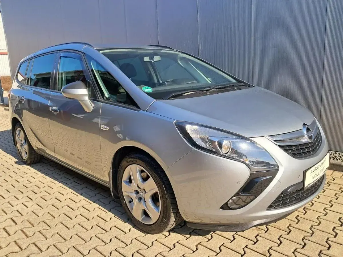 Gebraucht Opel Zafira Tourer 120 PS (88 kW) 2012 Silber Van / Kleinbus