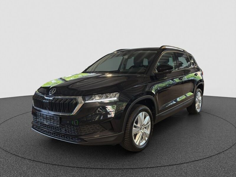 Schwarz Gebraucht 2024 Skoda Karoq Selection SUV | 29.890 € (Guter Preis) - Bild 1/4