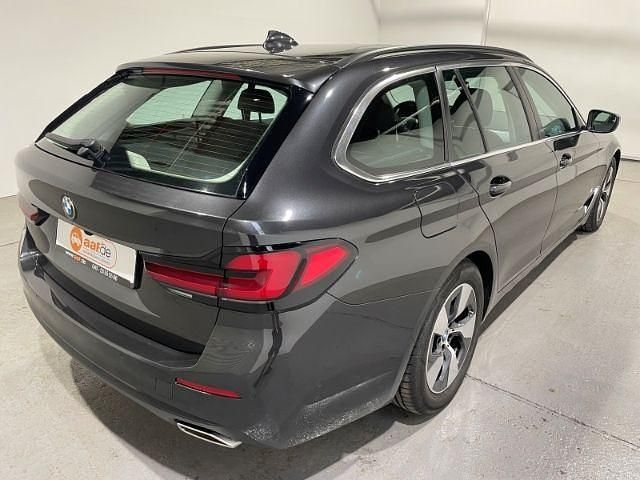 Gebraucht BMW 520 190 PS (139 kW) 2022 Grau Kombi