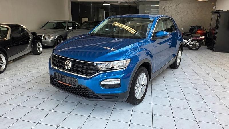 Ravennablau Gebraucht 2018 VW T-Roc Basis SUV | 13.690 € (Fairer Preis) - Bild 1/4
