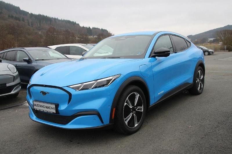 Gebraucht Ford Mustang Mach-E Basis 197 kW (269 PS) 2024 Grabber blue metallic SUV