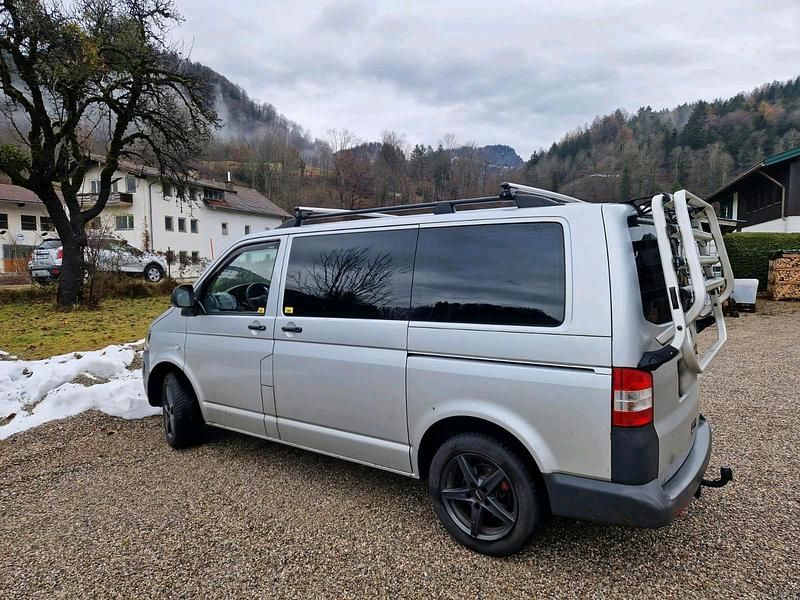 Gebraucht VW T5 140 PS (102 kW) 2012 Silber Van