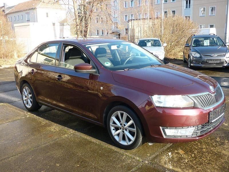 Gebraucht Skoda Rapid Ambition 86 PS (63 kW) 2013 Rot Limousine